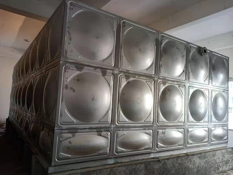 如何去除不銹鋼水箱的表面氧化層？